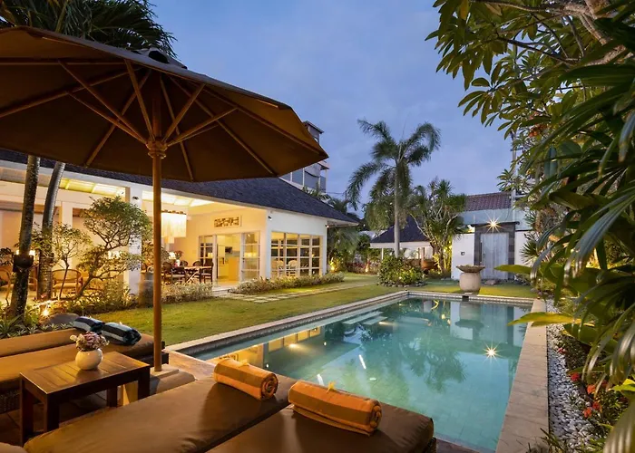 2br Private Seminyak, Kiran One ヴィラ *